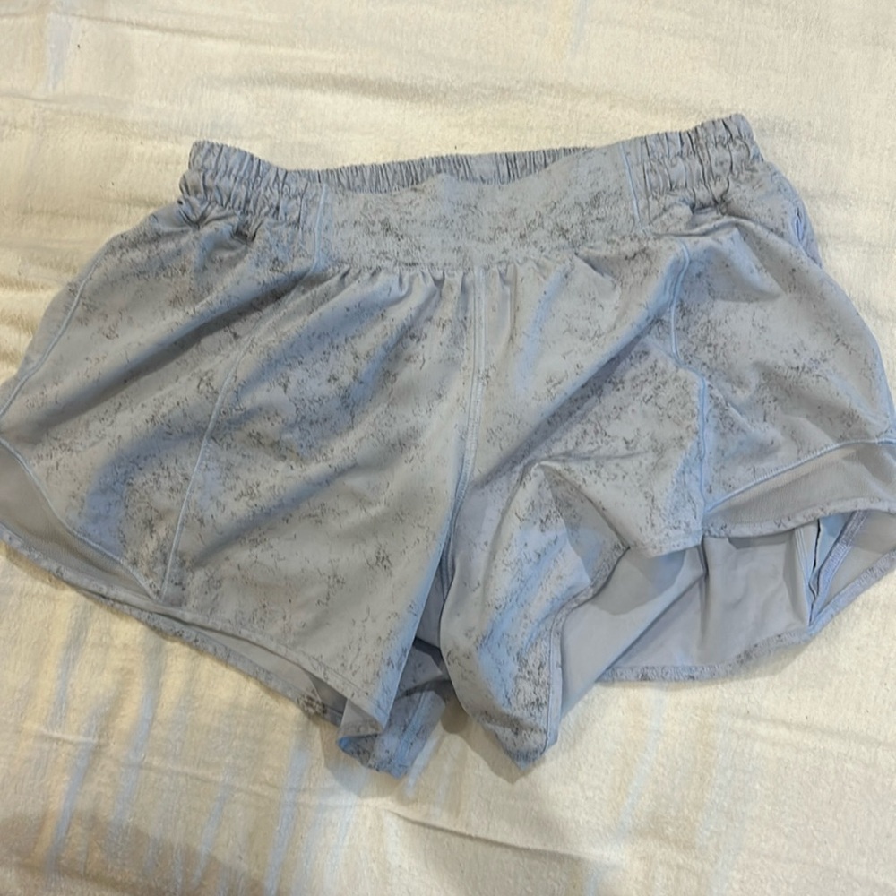 Low rise shorts with lining